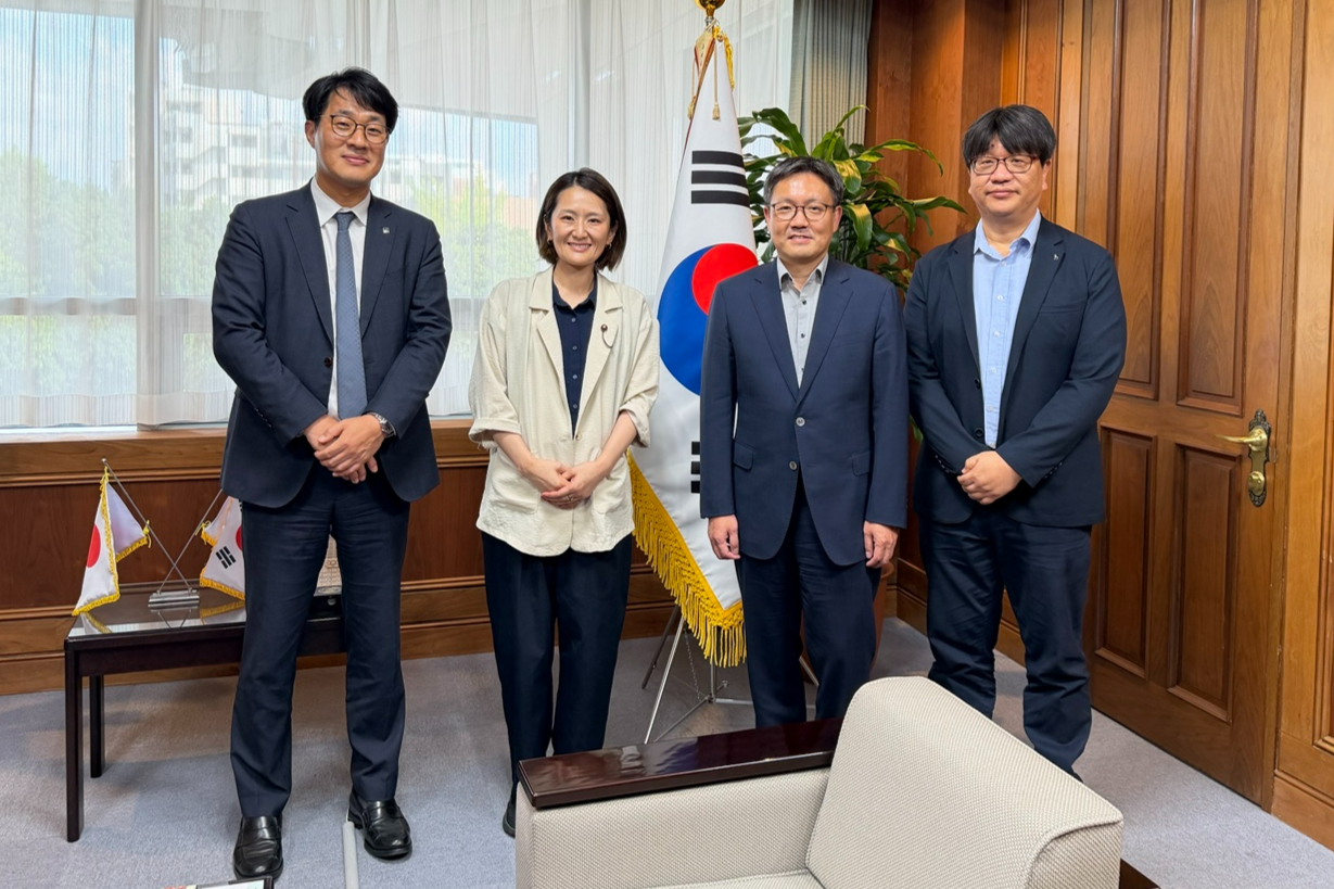 강석희 총영사 나가사키 시의원 면담(7.16)